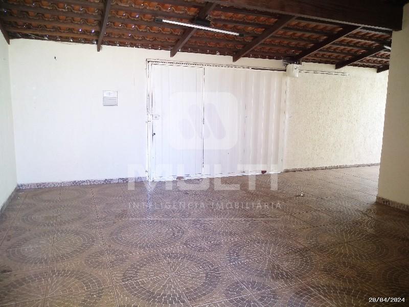 Casa à venda com 3 quartos, 135m² - Foto 3