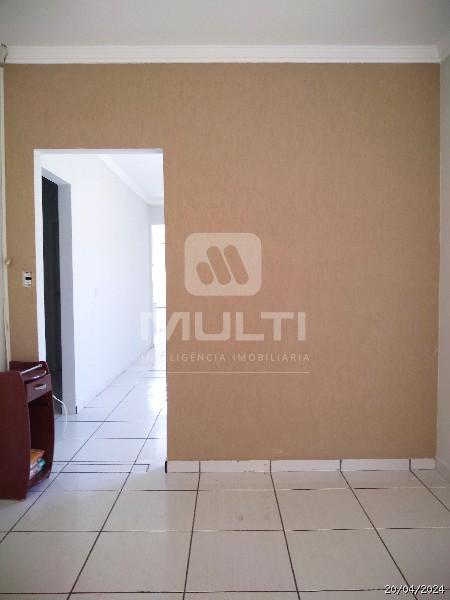 Casa à venda com 3 quartos, 135m² - Foto 4