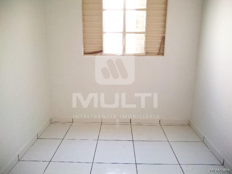 Casa à venda com 3 quartos, 135m² - Foto 11