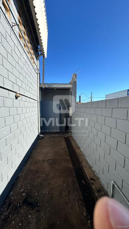 Casa à venda com 1 quarto, 1436m² - Foto 18