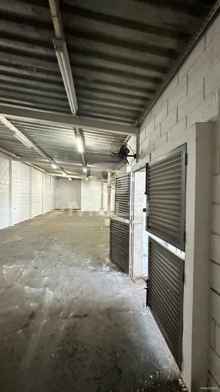 Casa à venda com 1 quarto, 1436m² - Foto 26