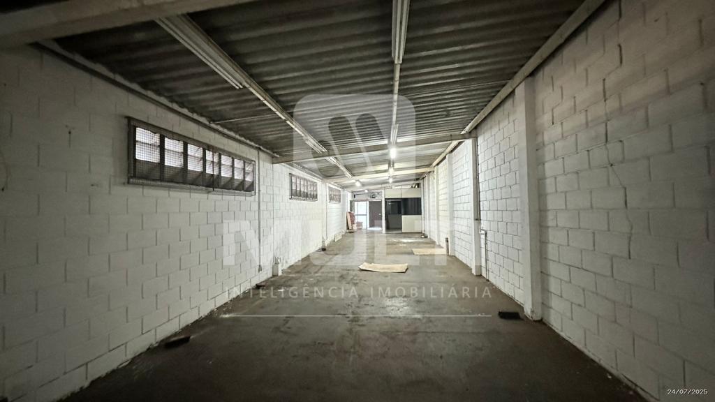 Casa à venda com 1 quarto, 1436m² - Foto 33