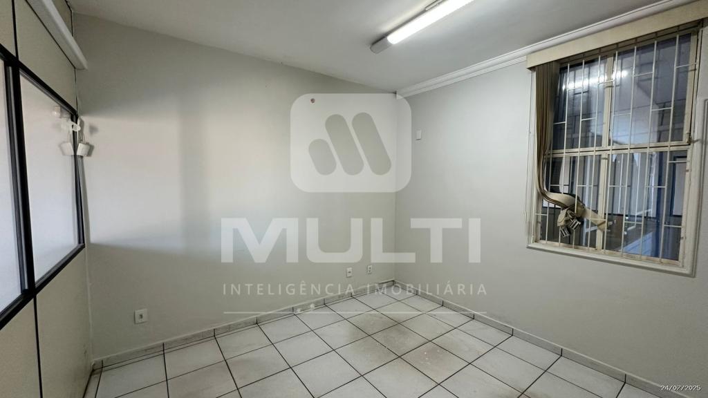 Casa à venda com 1 quarto, 1436m² - Foto 44