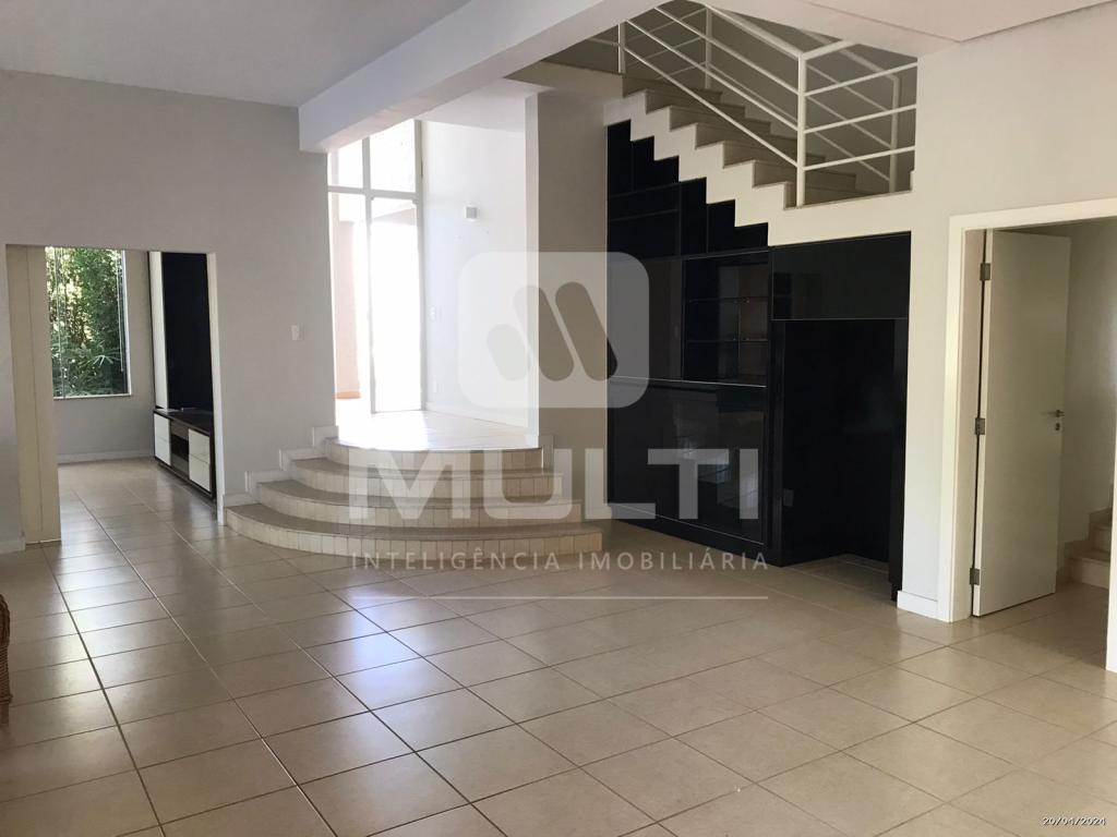 Casa de Condomínio à venda com 3 quartos, 344m² - Foto 4
