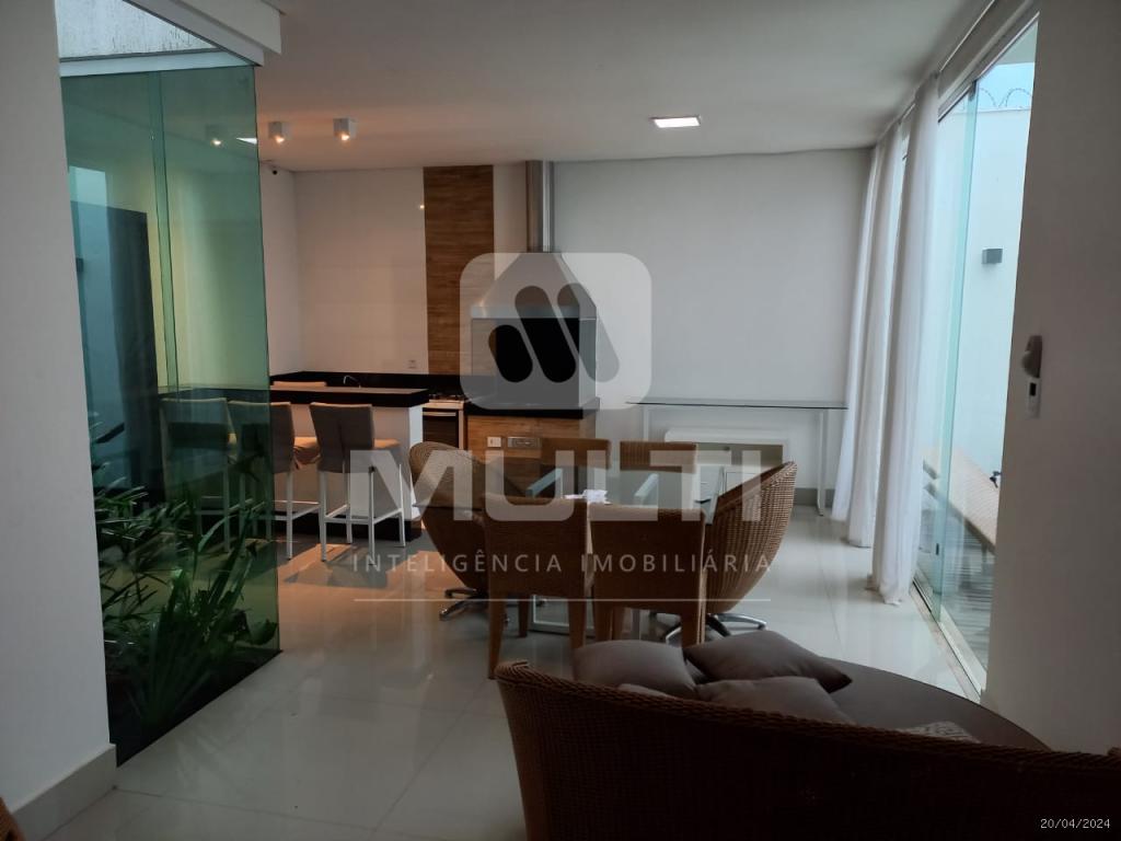 Casa, 2 quartos, 220 m² - Foto 13