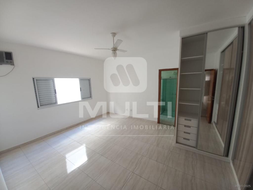 Casa, 3 quartos, 200 m² - Foto 11