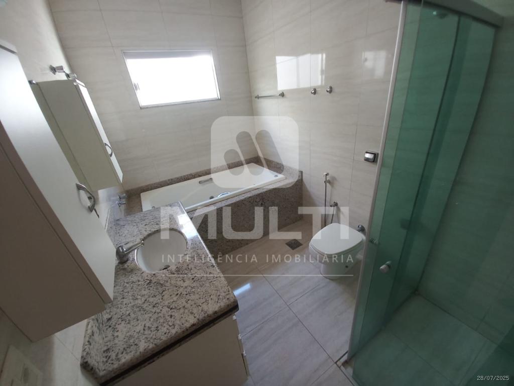Casa, 3 quartos, 200 m² - Foto 13