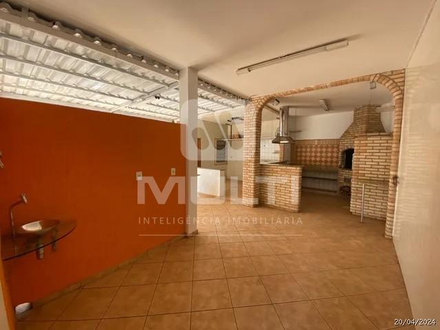 Casa, 3 quartos, 234 m² - Foto 2