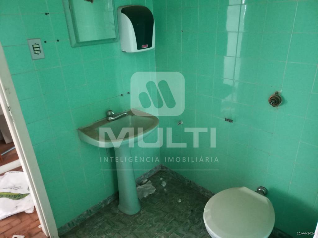 Conjunto Comercial-Sala à venda com 1 quarto, 200m² - Foto 10