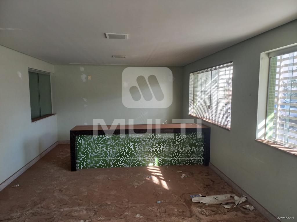 Conjunto Comercial-Sala à venda com 1 quarto, 200m² - Foto 11