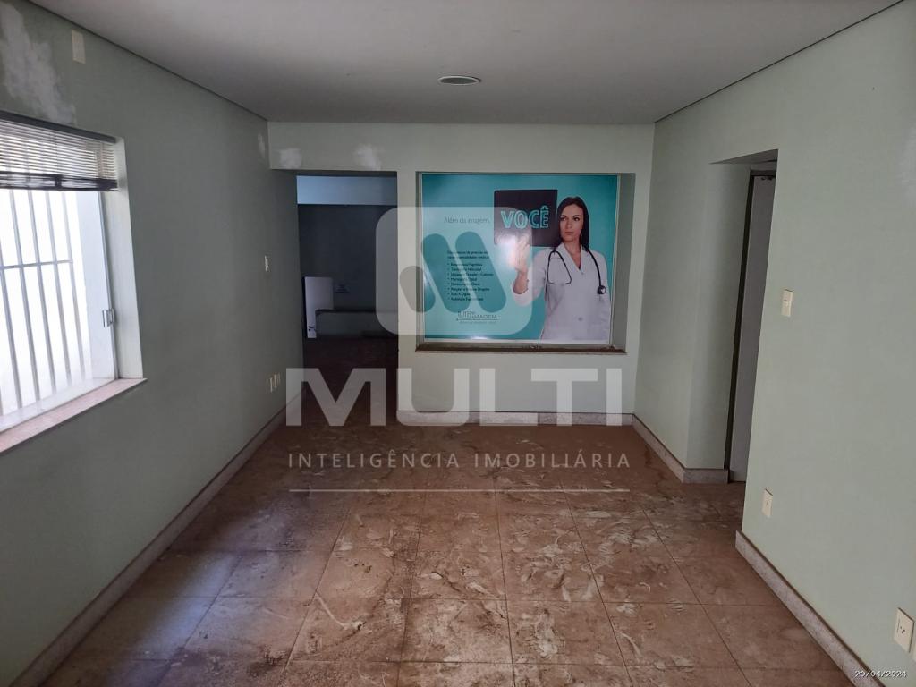 Conjunto Comercial-Sala à venda com 1 quarto, 200m² - Foto 12