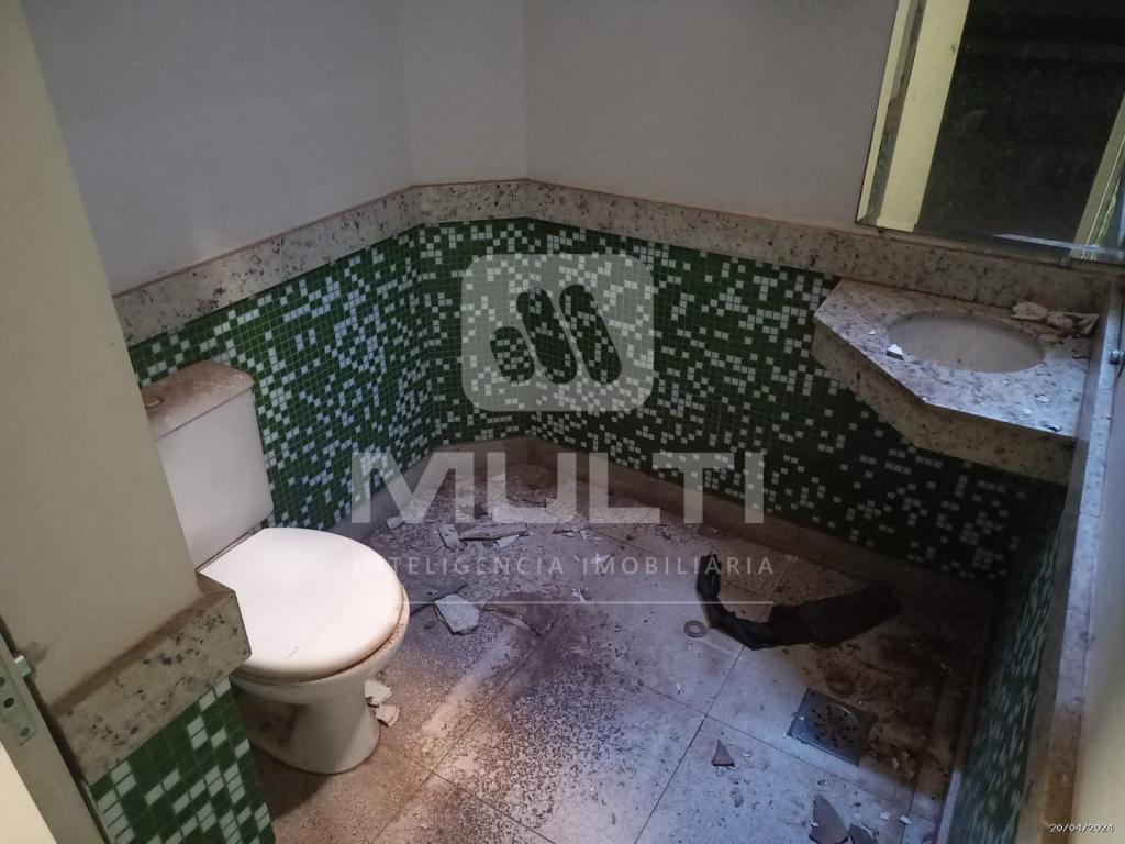 Conjunto Comercial-Sala à venda com 1 quarto, 200m² - Foto 14