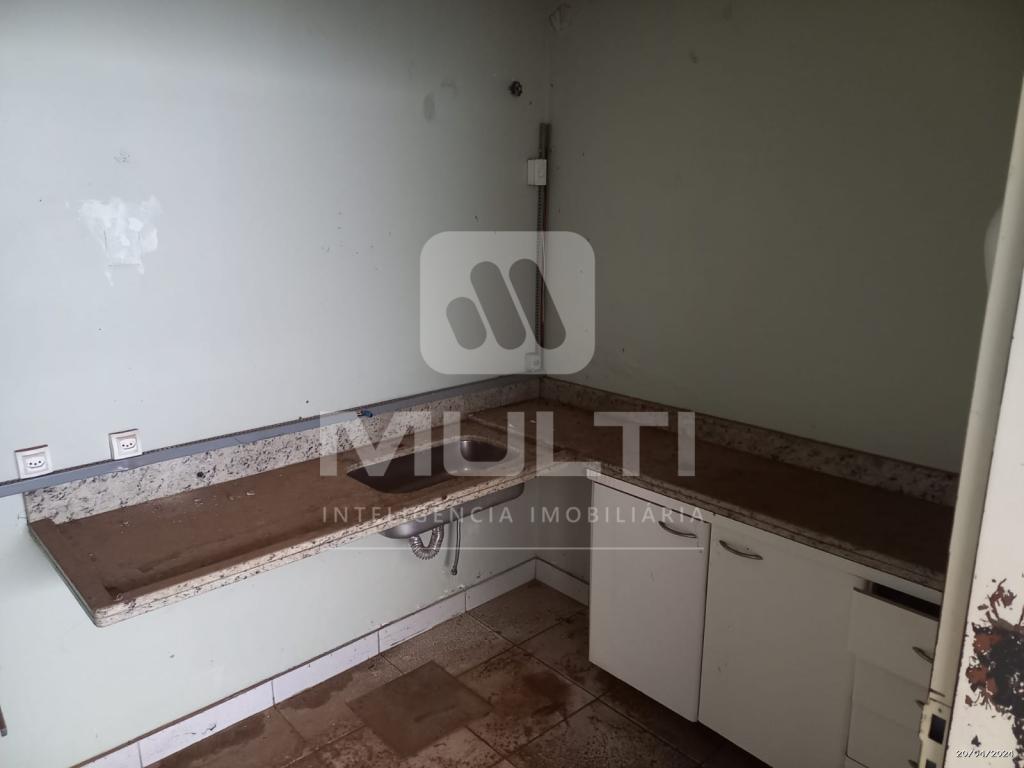 Conjunto Comercial-Sala à venda com 1 quarto, 200m² - Foto 20