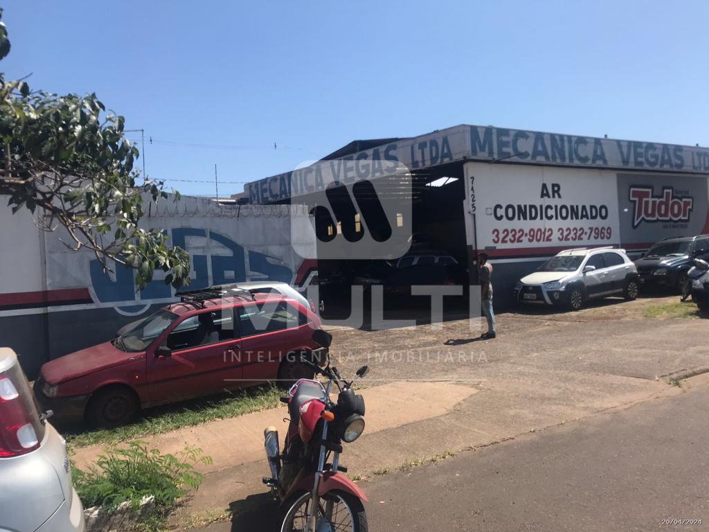 Casa, 1 quarto, 655 m² - Foto 2