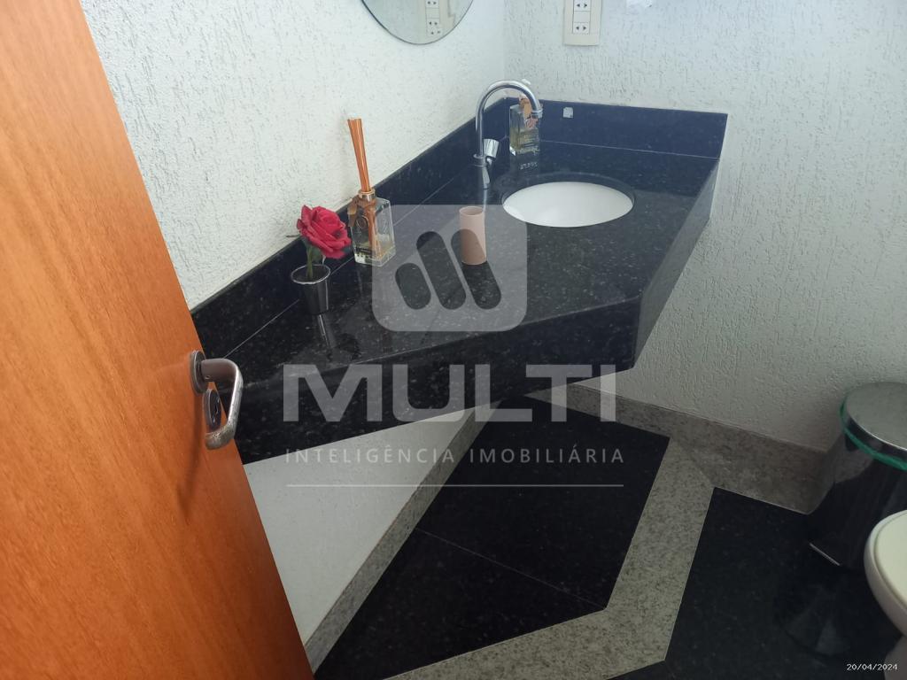 Casa, 3 quartos, 347 m² - Foto 3