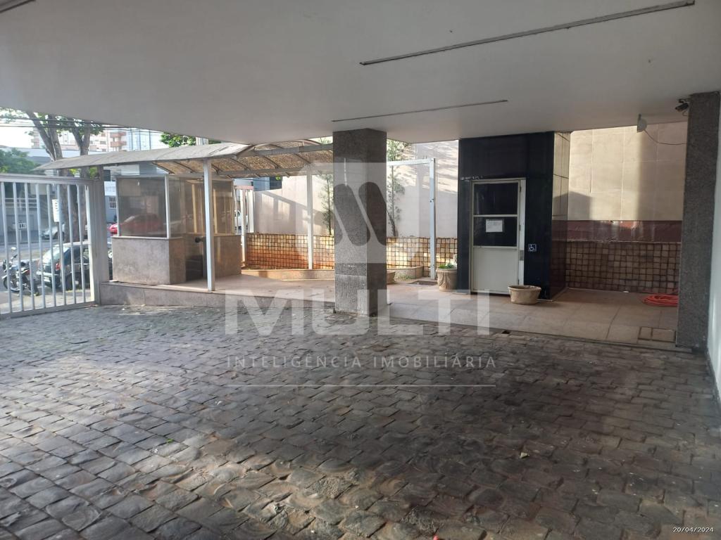Casa à venda com 1 quarto, 500m² - Foto 2