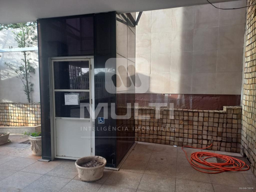 Casa à venda com 1 quarto, 500m² - Foto 7