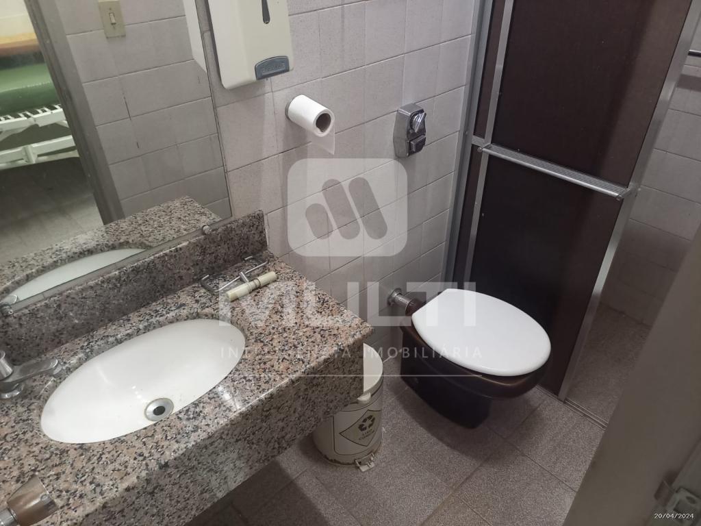 Casa à venda com 1 quarto, 500m² - Foto 12