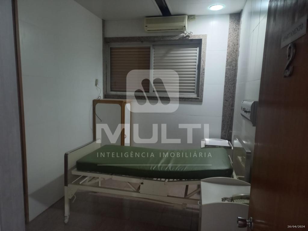 Casa à venda com 1 quarto, 500m² - Foto 16