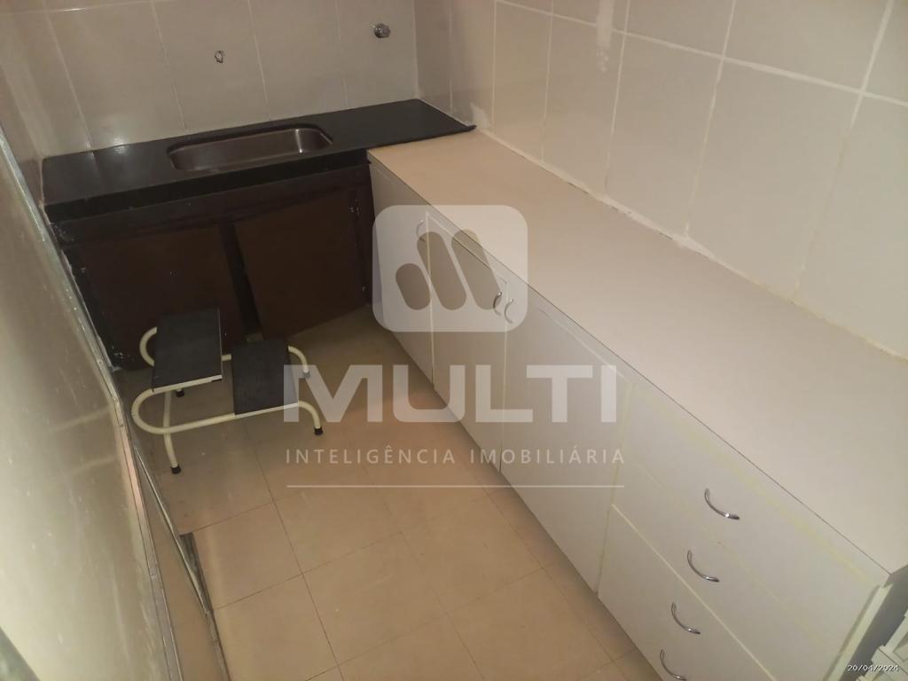 Casa à venda com 1 quarto, 500m² - Foto 17