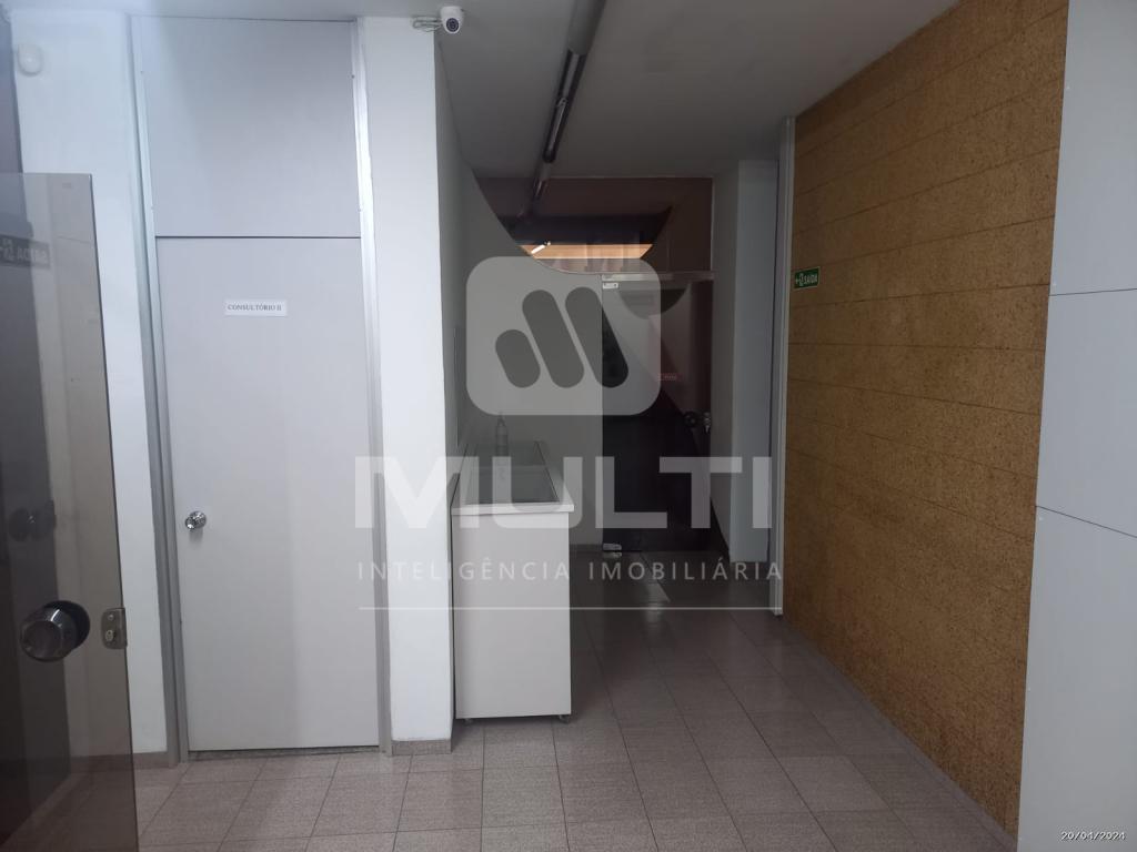 Casa à venda com 1 quarto, 500m² - Foto 30