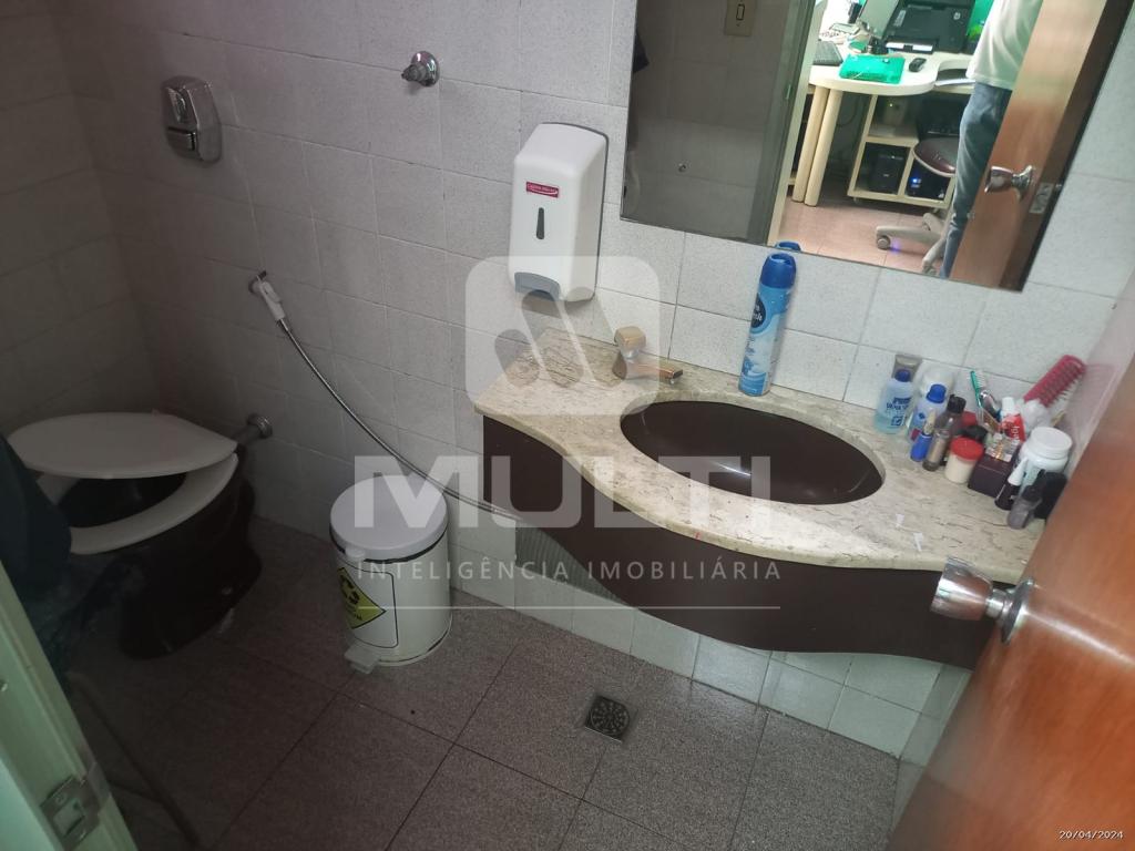 Casa à venda com 1 quarto, 500m² - Foto 37