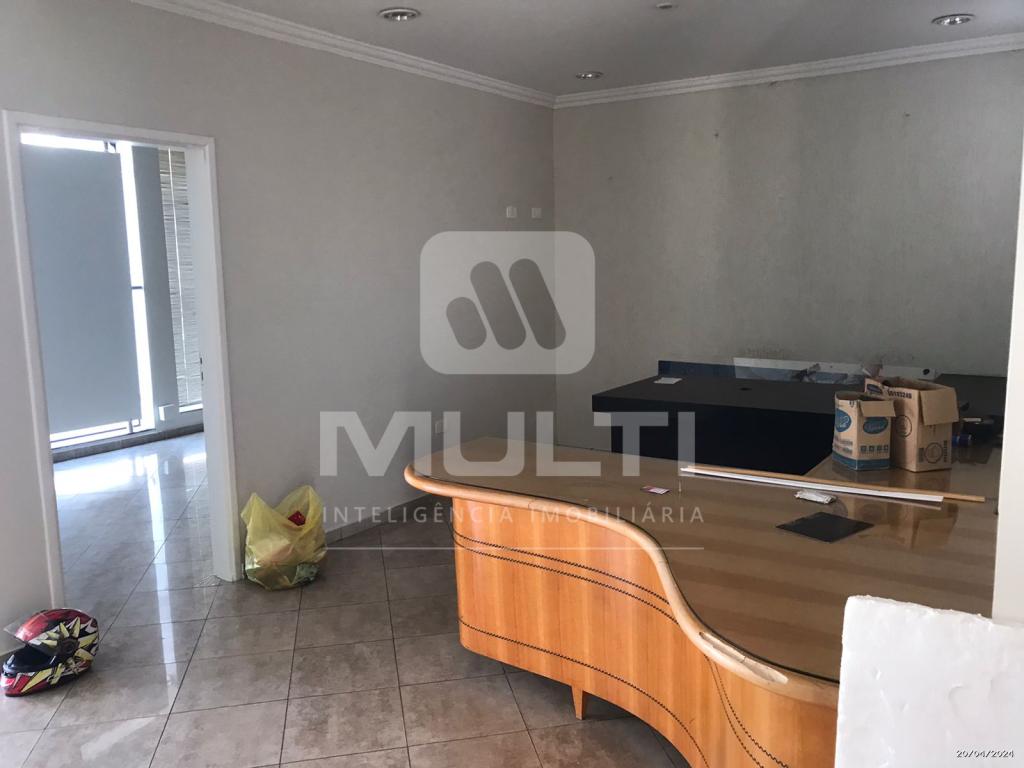 Prédio Inteiro à venda com 3 quartos, 253m² - Foto 4