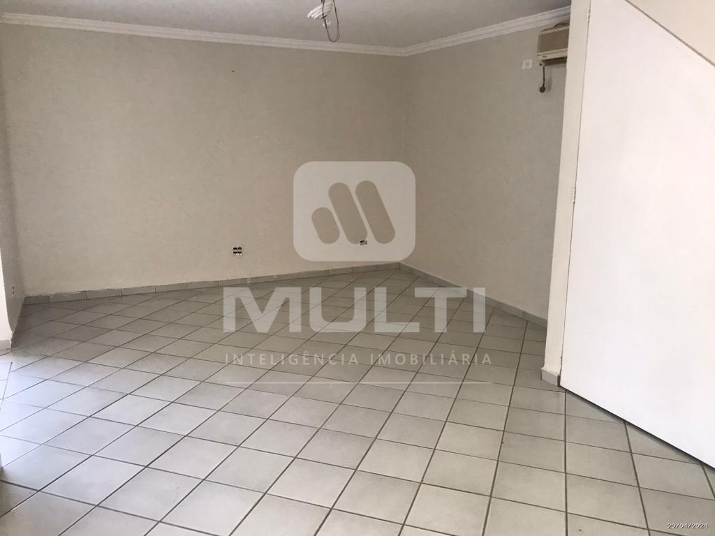 Prédio Inteiro à venda com 3 quartos, 253m² - Foto 12