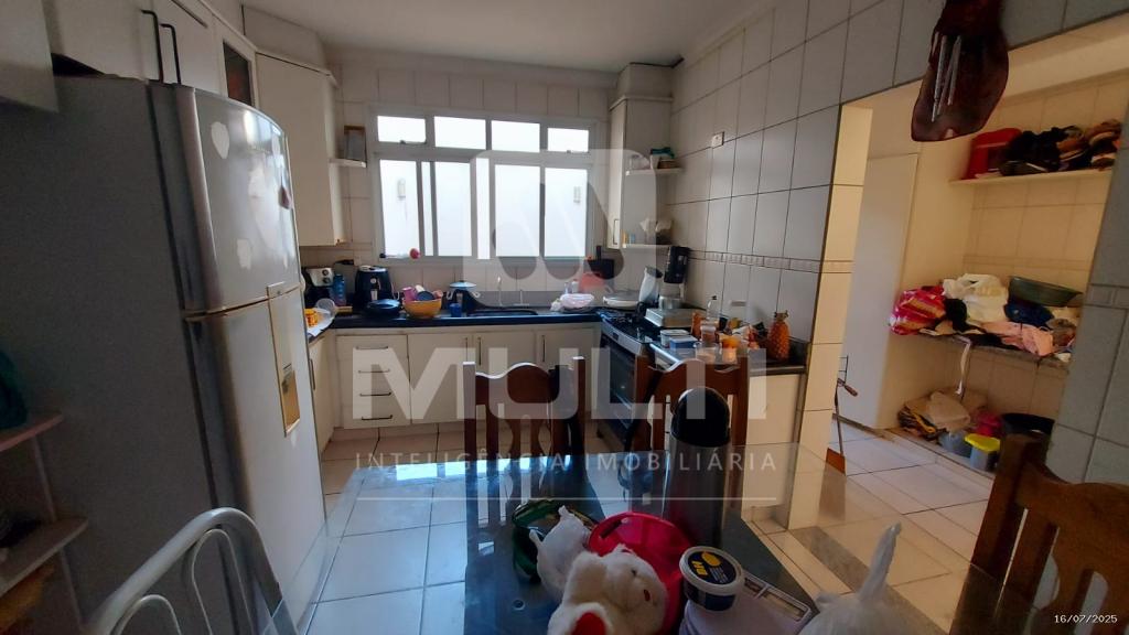 Prédio Inteiro à venda com 3 quartos, 253m² - Foto 23