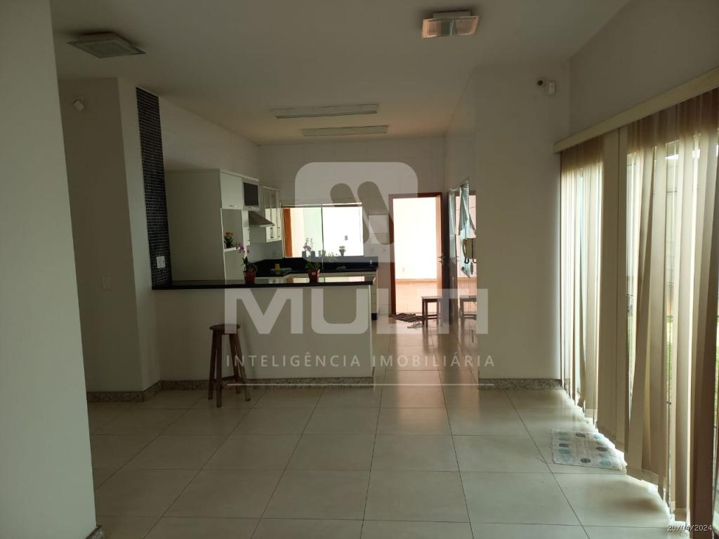 Casa, 3 quartos, 240 m² - Foto 5