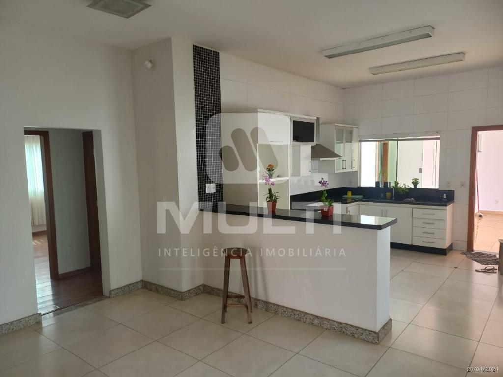 Casa, 3 quartos, 240 m² - Foto 7