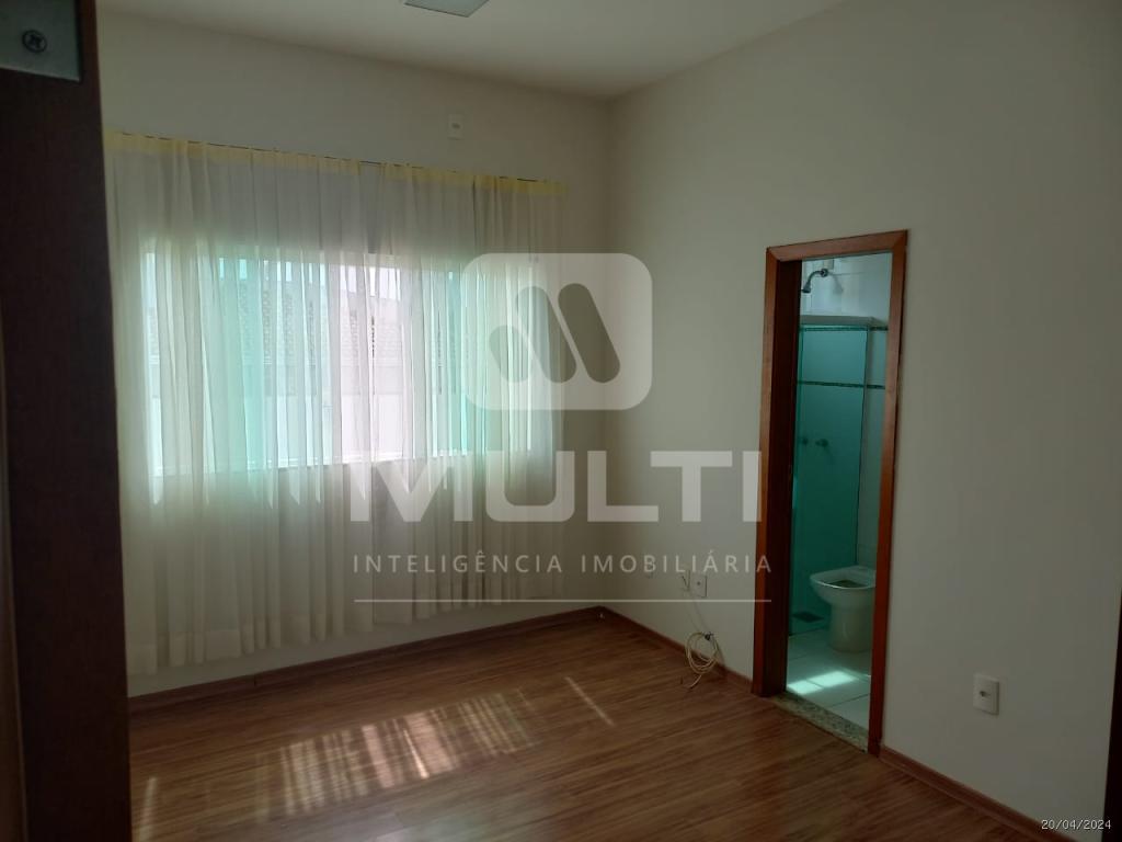 Casa, 3 quartos, 240 m² - Foto 14