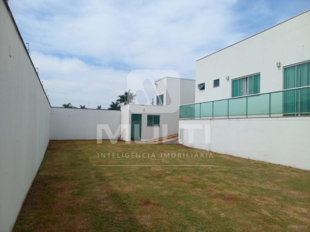 Casa, 3 quartos, 240 m² - Foto 26