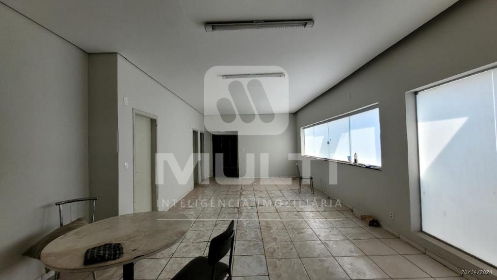 Casa, 1 quarto, 620 m² - Foto 1