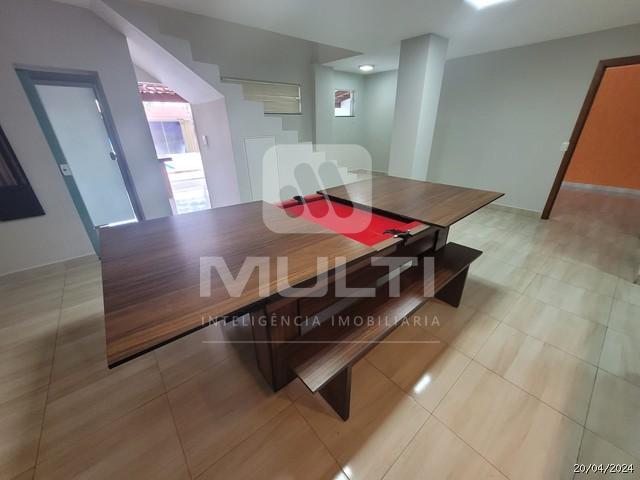 Casa à venda com 3 quartos, 195m² - Foto 8
