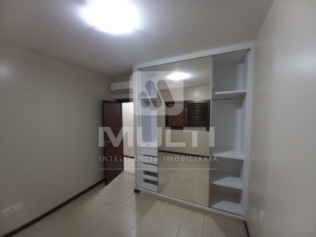 Casa à venda com 3 quartos, 262m² - Foto 13
