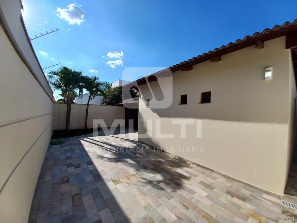 Casa à venda com 3 quartos, 262m² - Foto 20