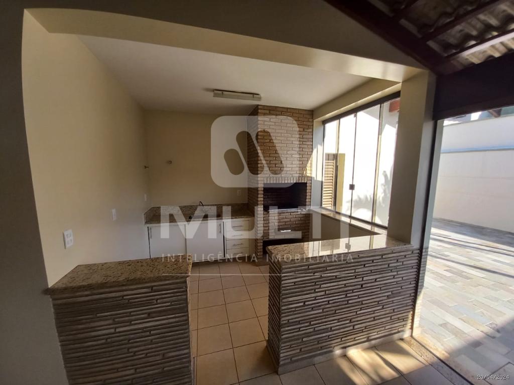 Casa à venda com 3 quartos, 262m² - Foto 25