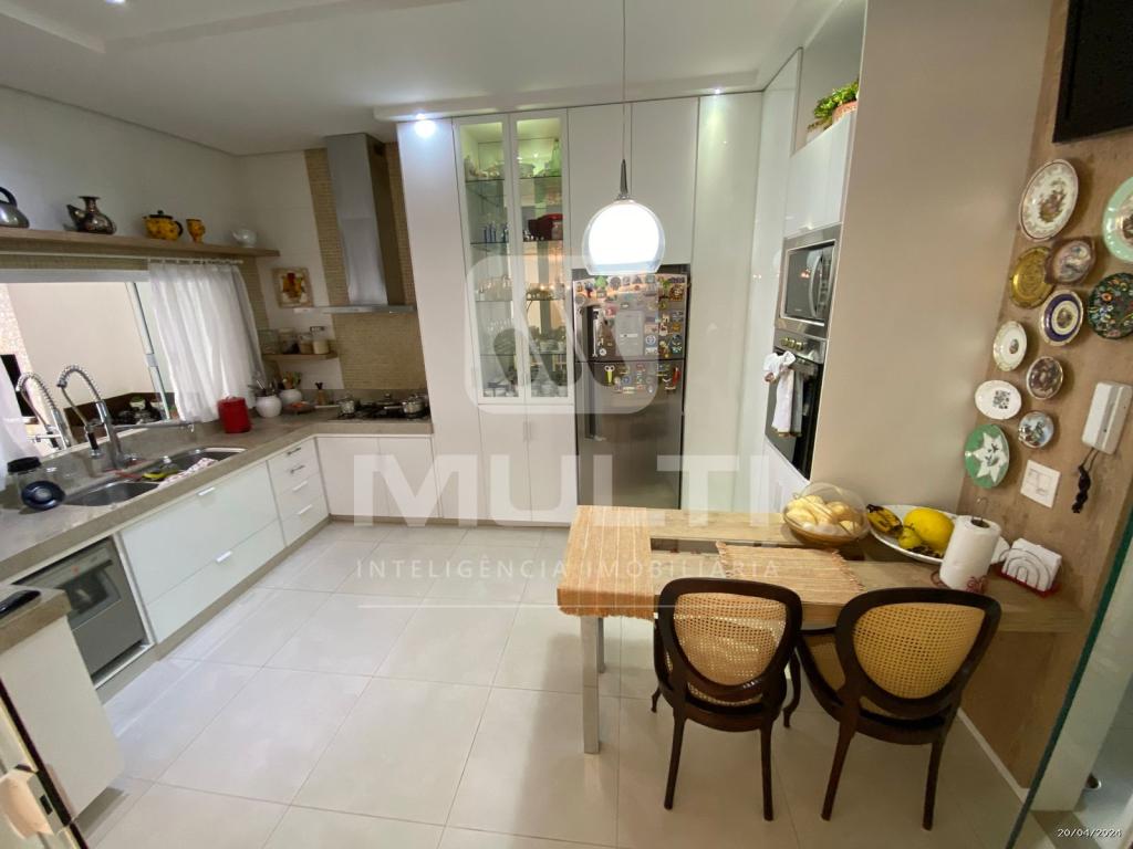 Casa, 3 quartos, 215 m² - Foto 16
