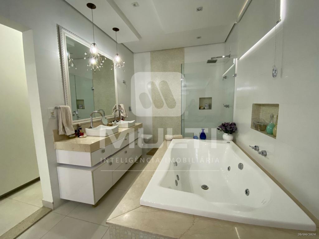 Casa, 3 quartos, 215 m² - Foto 37