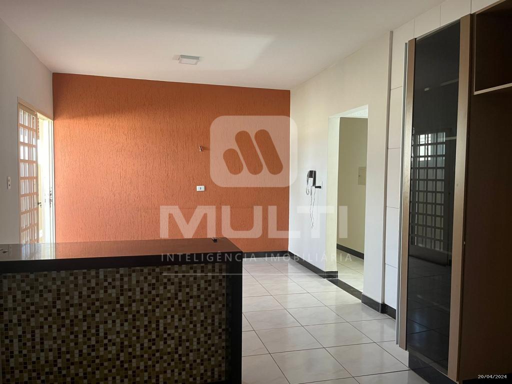 Casa à venda com 3 quartos, 130m² - Foto 4