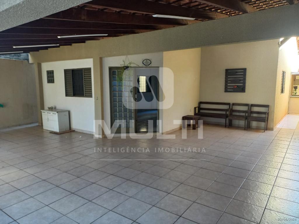 Casa, 3 quartos, 220 m² - Foto 2