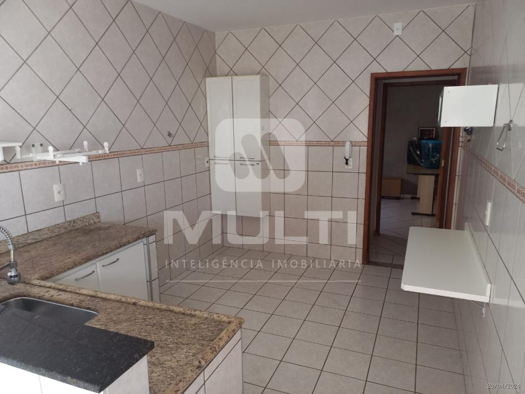 Casa, 3 quartos, 220 m² - Foto 18