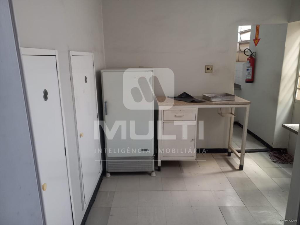 Casa, 1 quarto, 200 m² - Foto 13