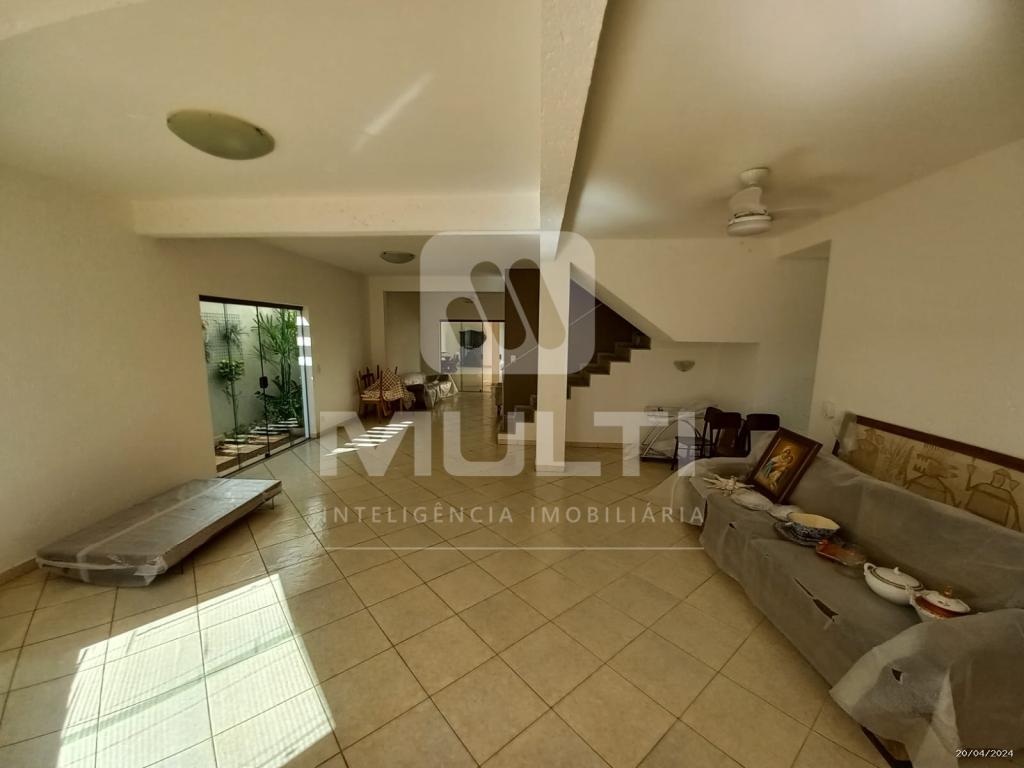 Casa, 3 quartos, 326 m² - Foto 4