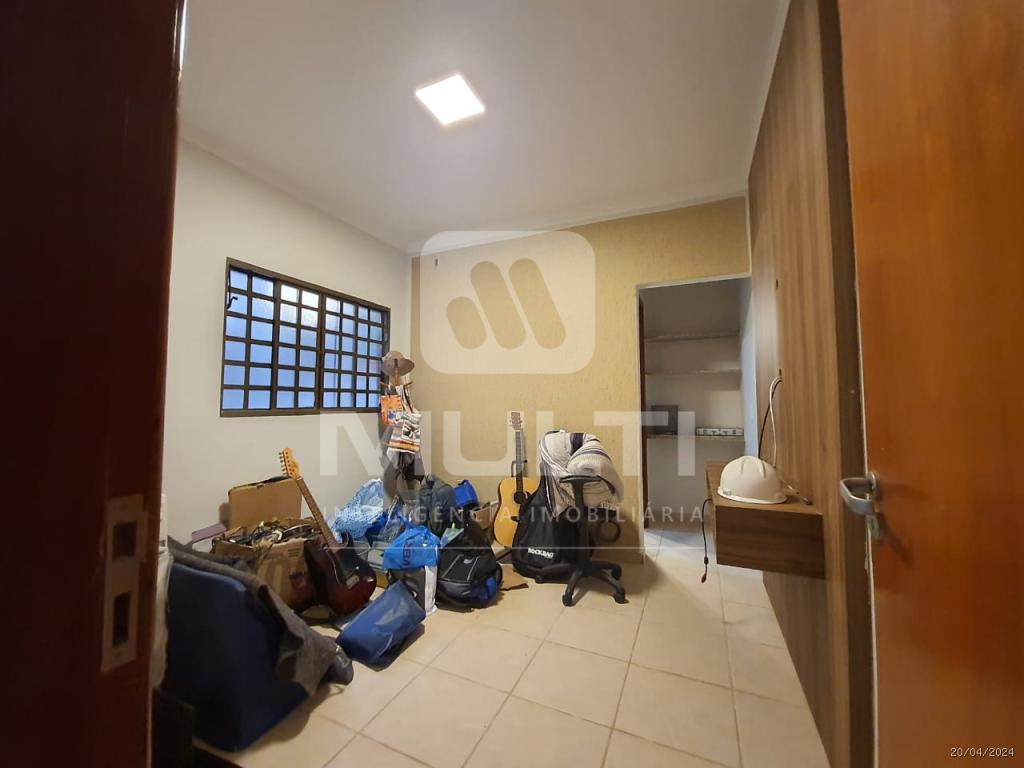 Casa, 3 quartos, 200 m² - Foto 9