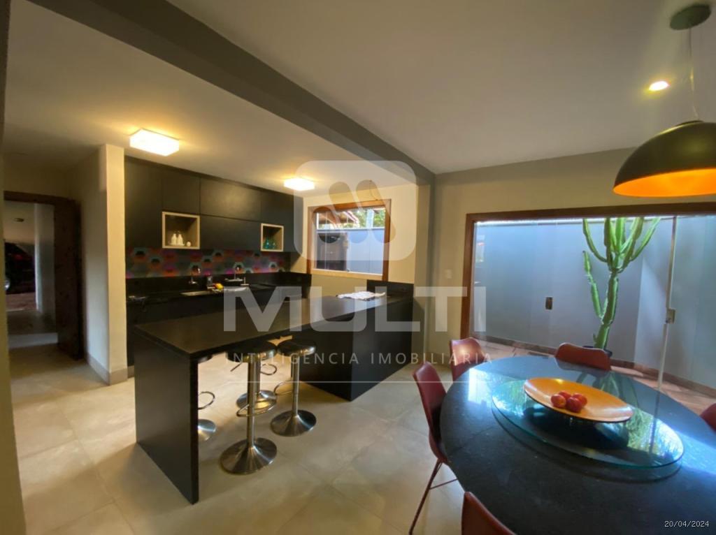Casa à venda com 4 quartos, 554m² - Foto 10
