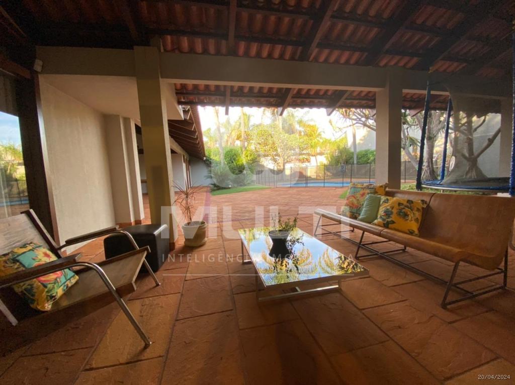 Casa à venda com 4 quartos, 554m² - Foto 14