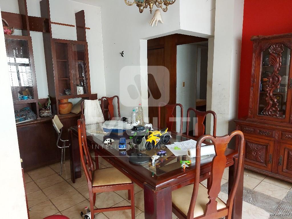 Casa à venda com 4 quartos, 254m² - Foto 5