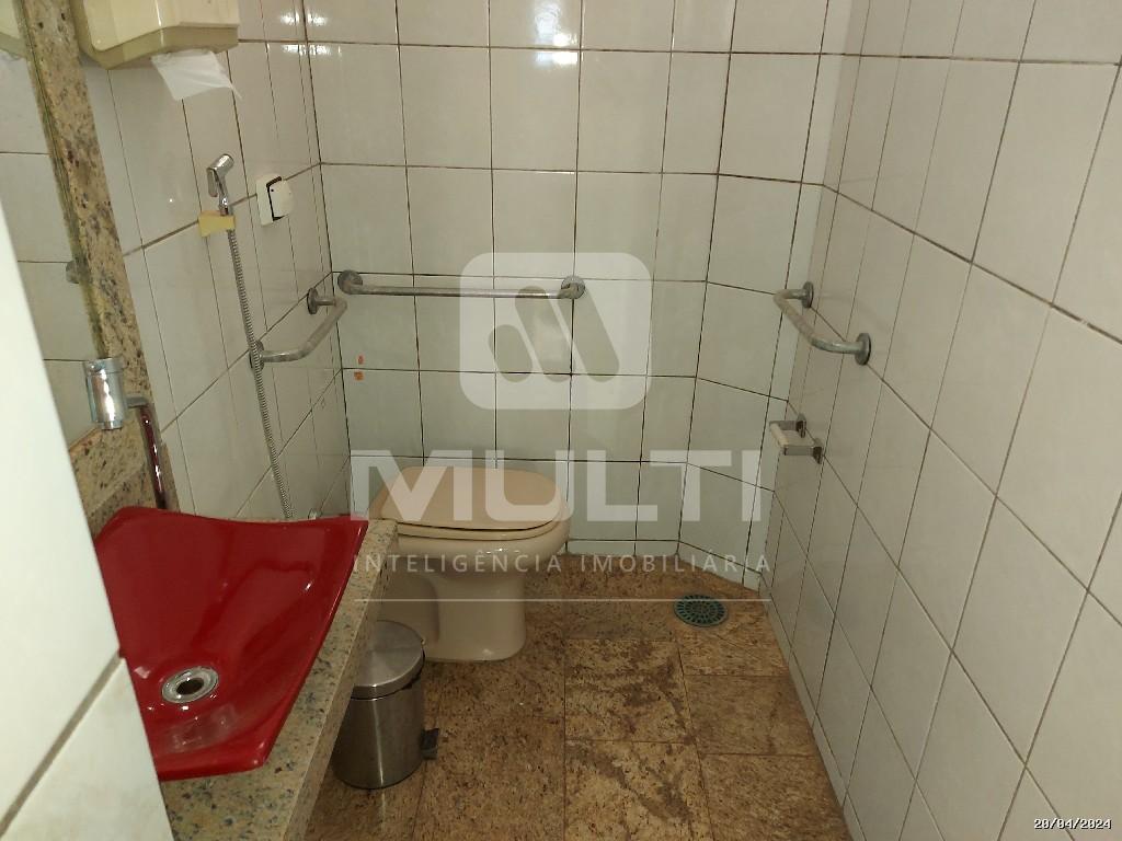 Casa à venda com 4 quartos, 254m² - Foto 7